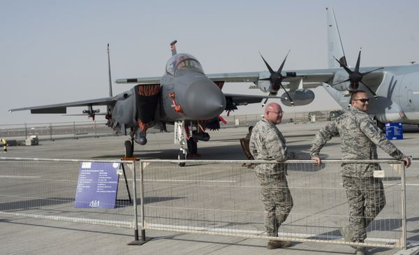 Международная авиационно-космическая выставка Dubai Airshow-2015. День первый Международная авиационно-космическая выставка Dubai Airshow-2015. День первый