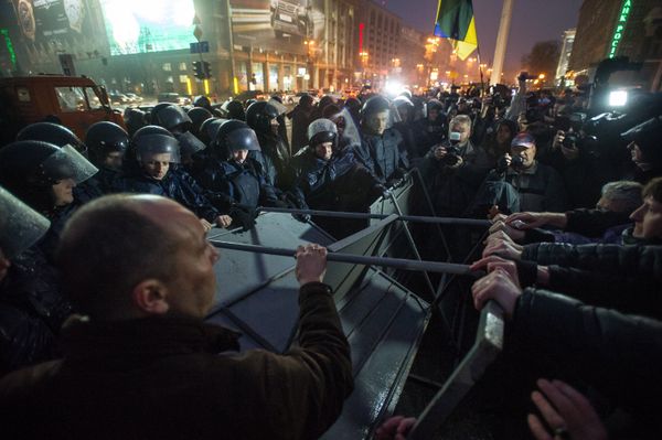 Акции сторонников вступления в Евросоюз на Майдане Акции сторонников вступления в Евросоюз на Майдане