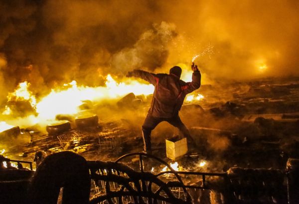 Столкновения протестующих с милицией в центре Киева