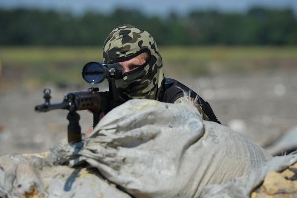 Ополчение ЛНР установило контроль над КПП Должанский на границе с РФ