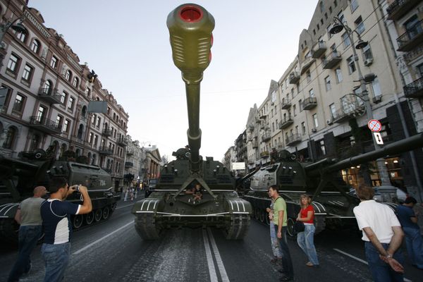 В Киеве прошла репетиция парада в честь Дня Независимости Украины В Киеве прошла репетиция парада в честь Дня Независимости Украины