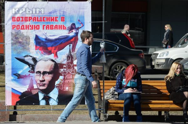Арт-выставка графических работ Крым. Возвращение в родную гавань Арт-выставка графических работ Крым. Возвращение в родную гавань