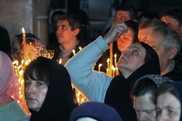 Предстоятель Украинской Православной Церкви митрополит Владимир благословил новоизбранного президента Украины Виктора Януковича на исполнение обязанностей главы государства Предстоятель Украинской Православной Церкви митрополит Владимир благословил новоизбранного президента Украины Виктора Януковича на исполнение обязанностей главы государства