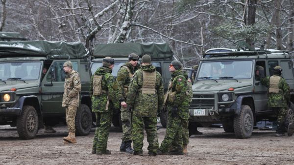 Обучение украинских военнослужащих канадскими инструкторами по программе UNIFIER на Яворивском полигоне