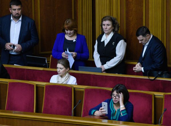 Весенняя сессия Верховной рады открылась в Киеве