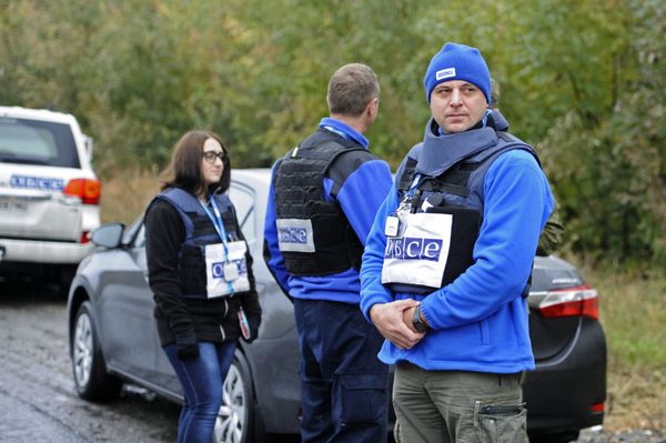 Отвод военной техники в Горловке Донецкой области Отвод военной техники в Горловке Донецкой области