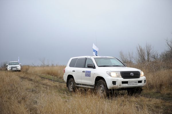 Миссия ОБСЕ не смогла обследовать место обстрела в районе Коминтерново