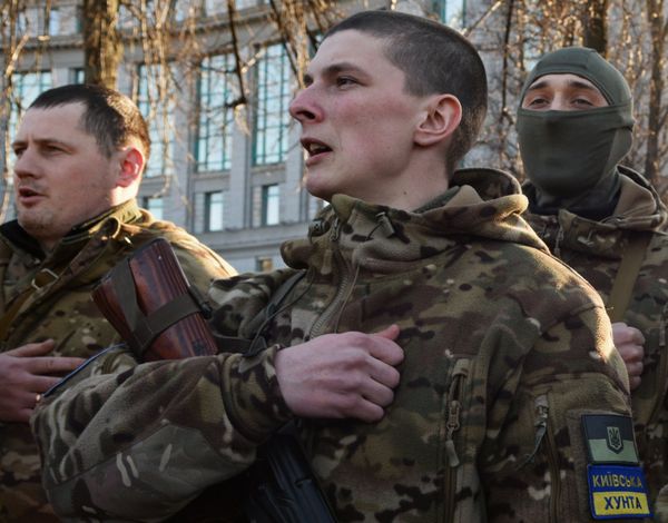 Отправка батальона Сич на юго-восток Украины