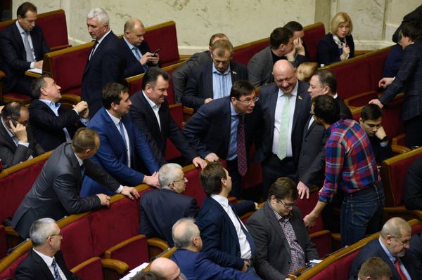 Верховная Рада разрешила ввести торговое эмбарго против России