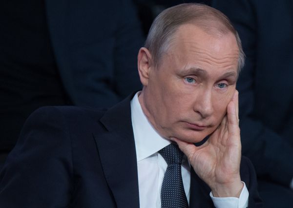 Президент РФ В.Путин участвует в работе III Медиафорума ОНФ Правда и справедливость Президент РФ В.Путин участвует в работе III Медиафорума ОНФ Правда и справедливость