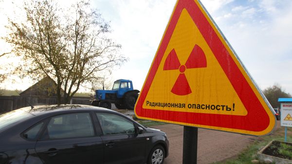 Переселенцам из деревни в зоне отчуждения Чернобыльской АЭС разрешили посетить свои дома