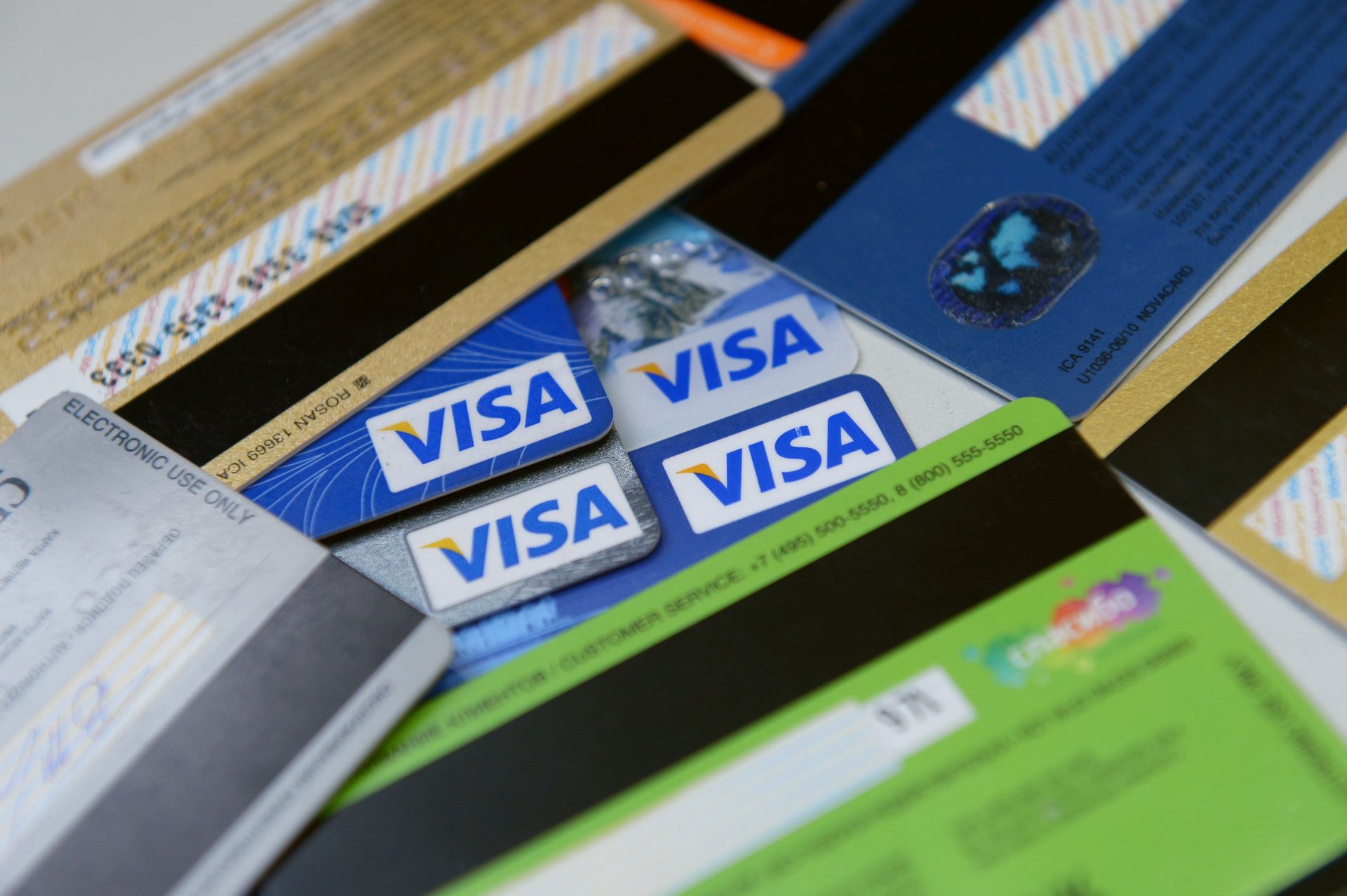 VISA с 1 октября перестает гарантировать внутрироссийские операции - РИА Новости, 1920, 15.08.2018
