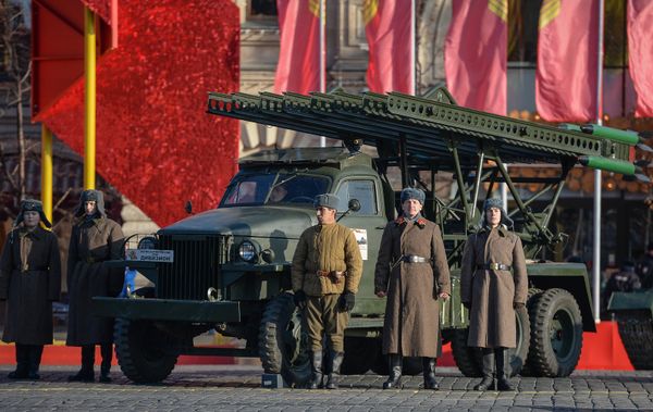 Торжественный марш, посвященный легендарному параду 1941 года