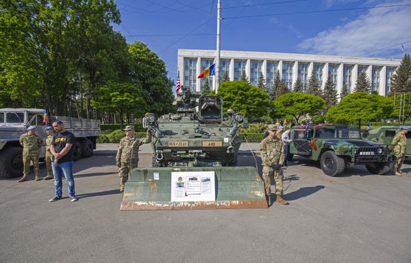 Военная техника США в Кишинёве