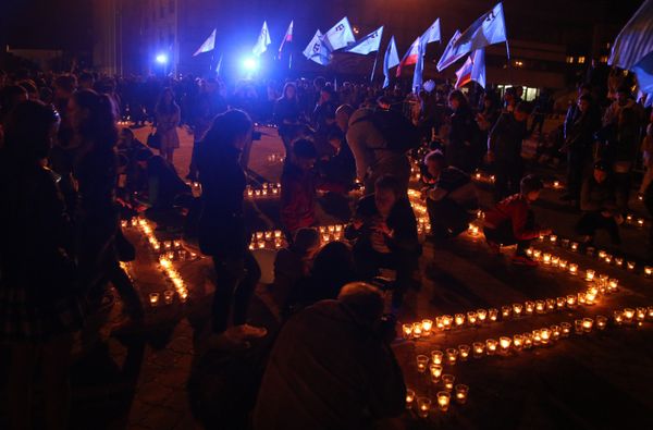 Мероприятия, посвященные 71-й годовщине депортации крымских татар Мероприятия, посвященные 71-й годовщине депортации крымских татар