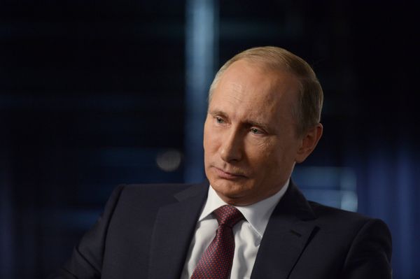 Президент РФ В.Путин дал интервью ведущему телеканала Россия-1 В. Соловьеву