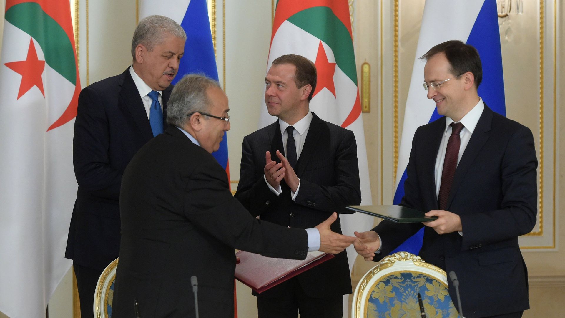 Переговоры председателя правительства РФ Д. Медведева и премьер-министра Алжира А.Селляля - РИА Новости, 1920, 30.05.2016