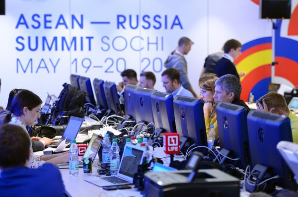 Работа Международного пресс-центра саммита Россия — АСЕАН Работа Международного пресс-центра саммита Россия — АСЕАН