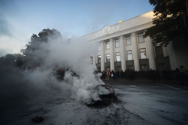 Пикет в поддержку закона о люстрации власти в Киеве