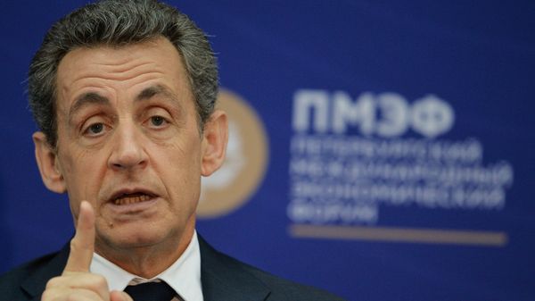Беседа с экс-президентом Франции Н. Саркози в рамках ПМЭФ