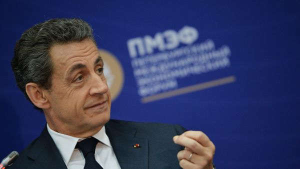 Беседа с экс-президентом Франции Н. Саркози в рамках ПМЭФ