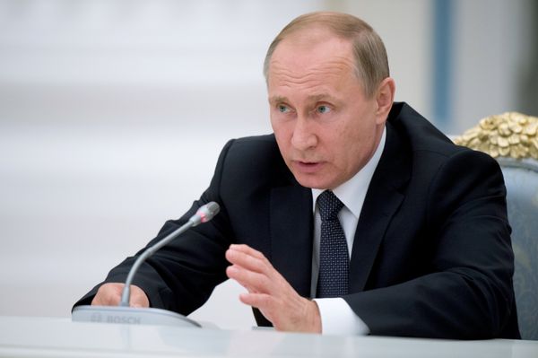 Президент РФ В. Путин встретился с участниками Общероссийского исторического собрания