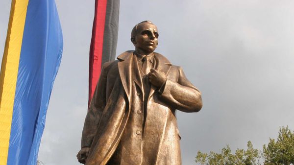 Открытие памятника С. Бандере во Львове