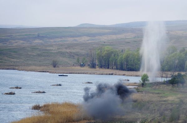 Военные учения в ЛНР