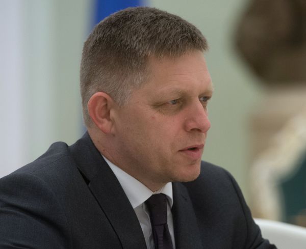 Встреча президента РФ В. Путина и премьер-министра Словакии Р.Фицо Встреча президента РФ В. Путина и премьер-министра Словакии Р.Фицо