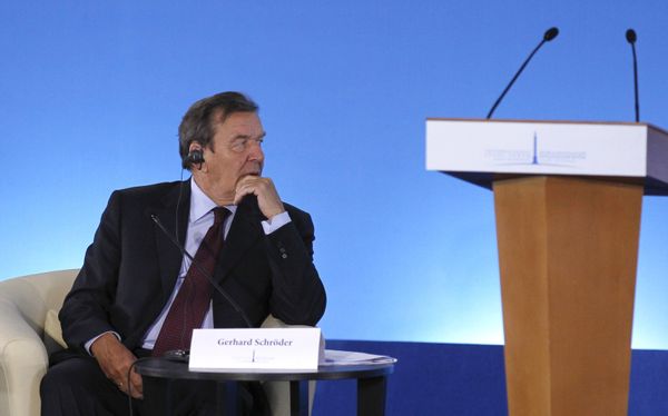 Герхард Шредер на Петербургском юридическом форуме