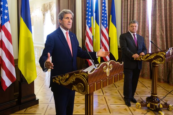 Встреча президента Украины Петра Порошенко с Государственным секретарем США Джоном Керри