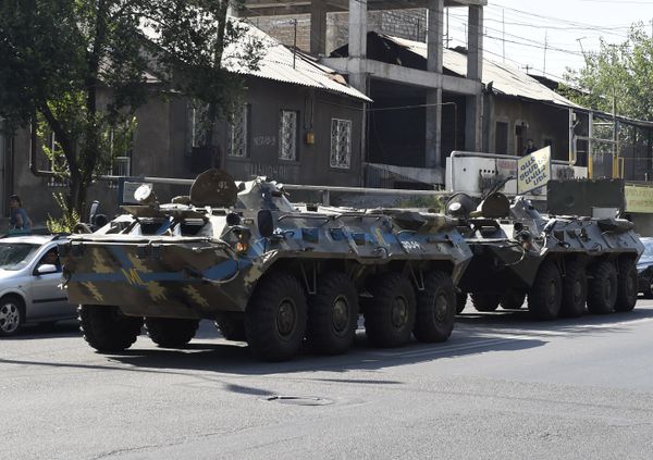 Захват здания полиции в Ереване