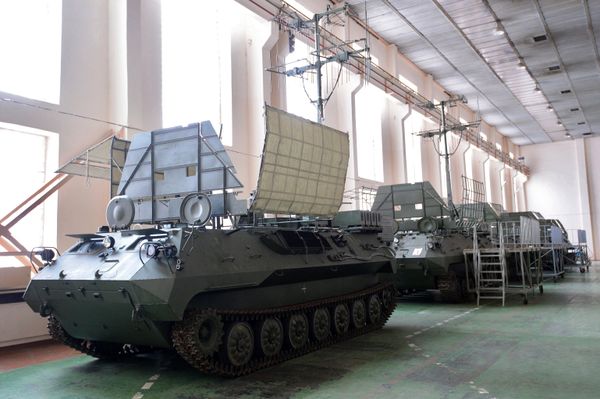Вертолеты Ми-8 МТВ-5-1 с комплексами РЭБ Рычаг-АВ переданы ВВС России