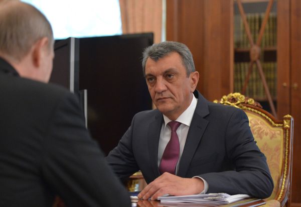 Рабочая встреча президента РФ В. Путина с губернатором Севастополя С. Меняйло
