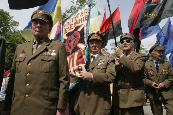 Ветераны Украинской Повстанческой Армии (УПА) отпраздновали День Героев во Львове
