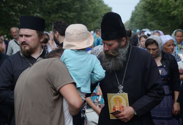Всеукраинский крестный ход мира, любви и молитвы за Украину заблокирован в Киевской области Всеукраинский крестный ход мира, любви и молитвы за Украину заблокирован в Киевской области