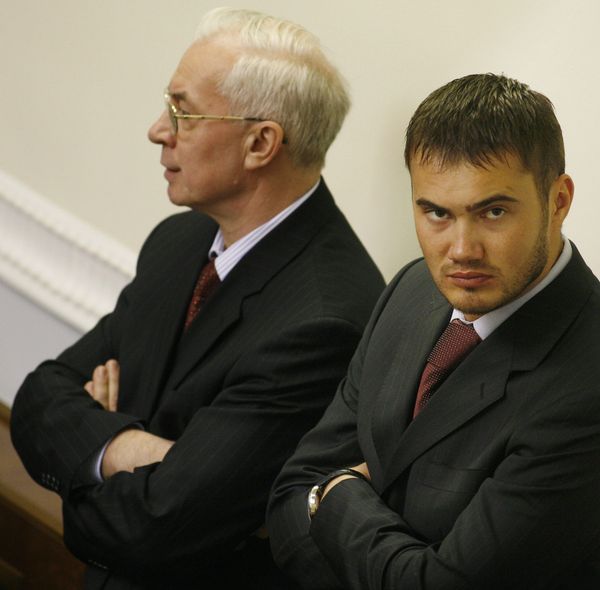Николай Азаров, Виктор Янукович