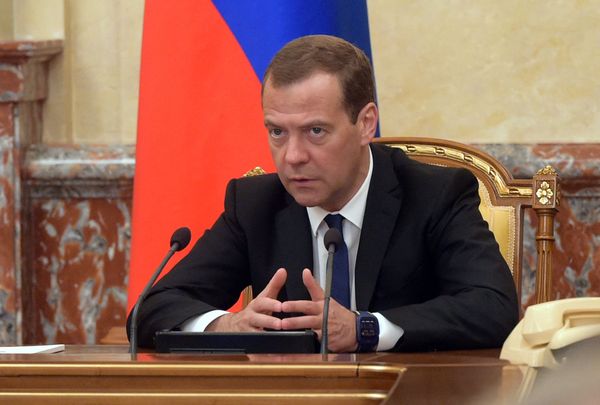 Премьер-министр РФ Д. Медведев провел заседание правительства РФ