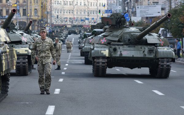Репетиция военного парада ко дню Независимости Украины
