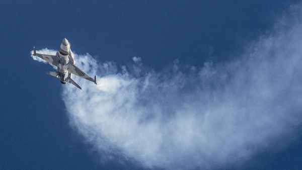 Международная авиационно-космическая выставка Dubai Airshow-2015. День третий