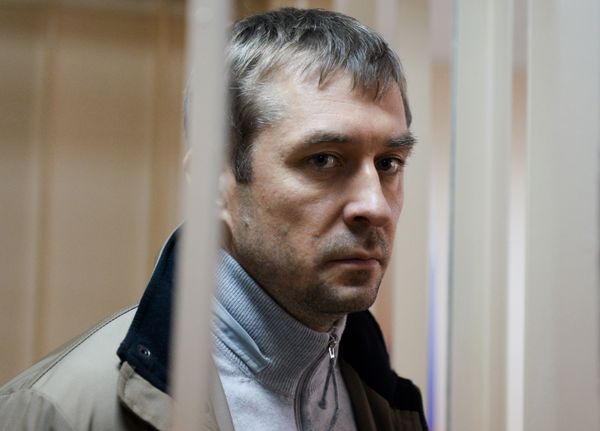 В Пресненском суде Москвы рассматривается ходатайство следствия об аресте Д. Захарченко