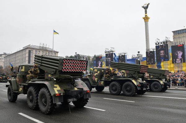 Военный парад по случаю 25-летней годовщины со Дня Независимости Украины