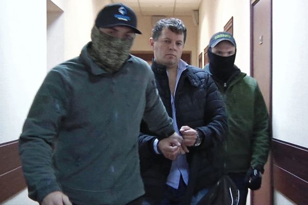ФСБ задержала гражданина Украины Романа Сущенко по подозрению в шпионаже