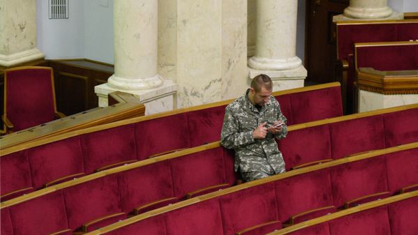Весенняя сессия Верховной рады открылась в Киеве