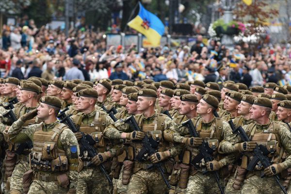 Военный парад по случаю 25-летней годовщины со Дня Независимости Украины