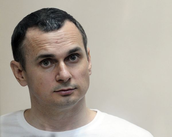 Первое слушание по уголовному делу в отношении украинского режиссера Олега Сенцова Первое слушание по уголовному делу в отношении украинского режиссера Олега Сенцова