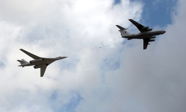 Тренировки в Подмосковье перед военным парадом 9 мая