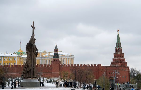 Открытие памятника князю Владимиру на Боровицкой площади