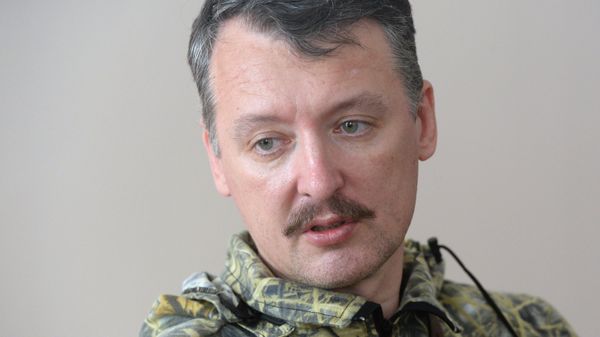 Пресс-конференция И.Стрелкова и А.Бородая в Донецке