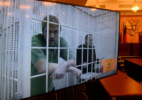 Н. Савченко приехала в Москву на рассмотрение апелляции по делу Н. Карпюка и С. Клыха Н. Савченко приехала в Москву на рассмотрение апелляции по делу Н. Карпюка и С. Клыха